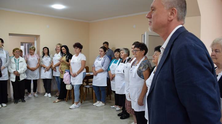 Kárpátaljai gasztroműhely a Pro Agricultura Carpatika szervezésében - Mi lehet finomabb a töltöttkáposztánál? Fotó: Kárpátinfó/ Kovács Elemér