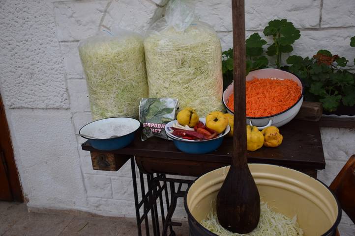 Téli ízek, régi illatok, közösségi emlékek - A savanyú káposzta dicsérete