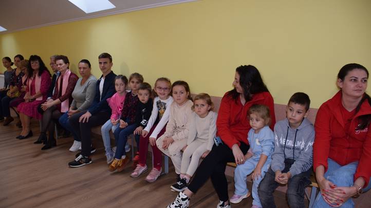 Családi délután a rózsahölgyek szervezésében - Híd a generációk között. Fotó: Kárpátinfó/ Kovács Erzsébet