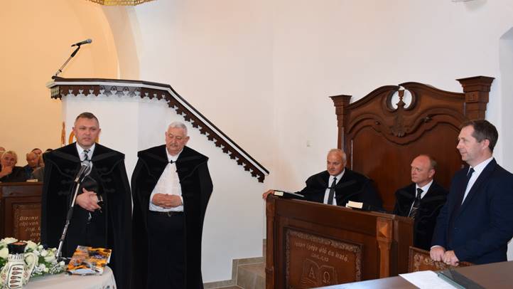 Hálaadó istentisztelet a makkosjánosi református templomban -Krisztus: igazi menedék, oltalom, élet. Fotó: Kárpátinfo/Kovács Elemér