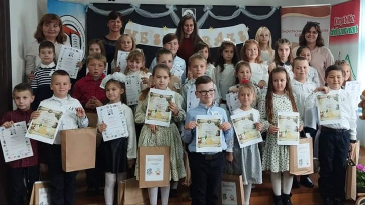 A XI. Szalai Borbála szavalóversenyen -  Mesevarázs Sárosorosziban