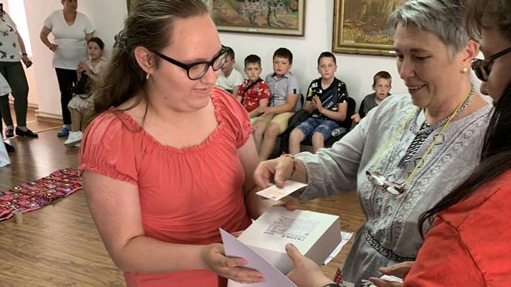 Pünkösdi rajzpályázat eredményhirdetése a Péterfalvai Képtárban