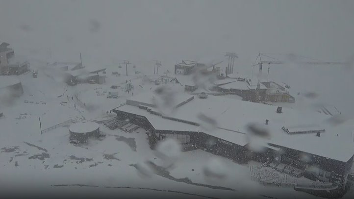 Elkezdődött a havazás az Alpokban – akár méteres hó is eshet