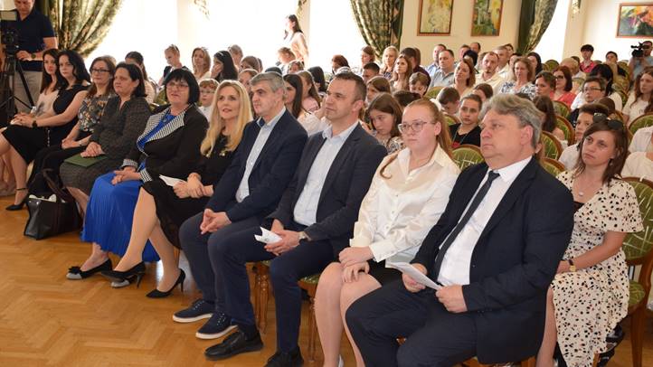 A VII. ZeneVarázslat beregszászi zárókoncertjén - Jövőépítés a zene erejével. Fotó: Kárpátinfó/ Kovács Erzsébet