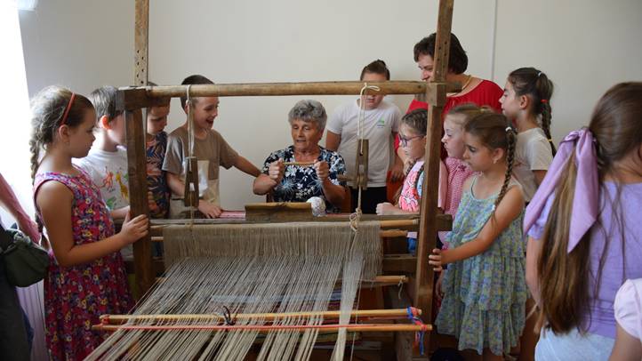 Hagyományőrző napok Mezőváriban, ötödször - Barátságszövés a tánc, a zene erejével. Fotó: Kárpátinfó/ Kovács Erzsébet