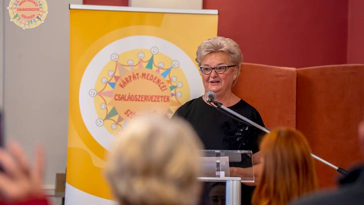 Erősné Szabó Mária, elnök Bölcső Nagycsaládosok Csongrádi Egyesülete