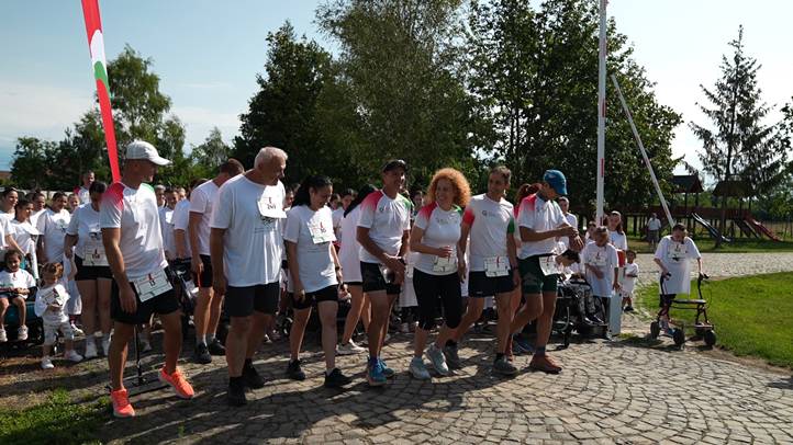 Jótékonysági akció a nagydobronyi gyermekotthon megsegítésére - 30 év – 30 óra futás a gyermekekért