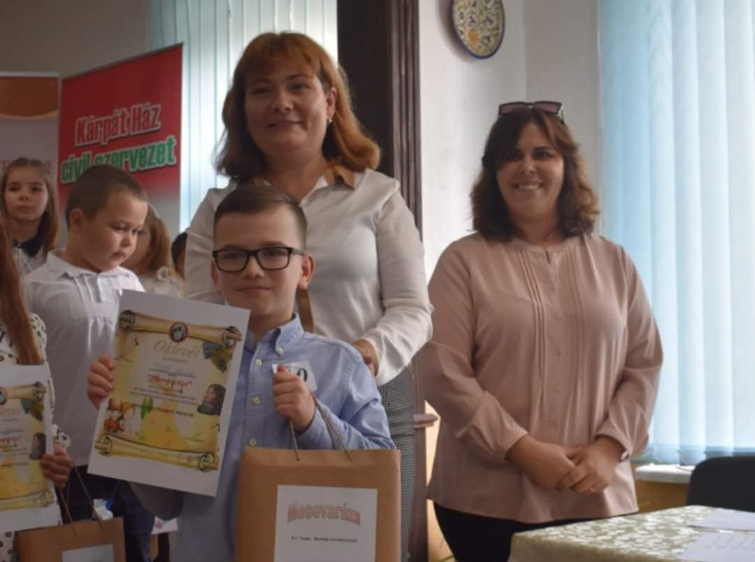 A XI. Szalai Borbála szavalóversenyen -  Mesevarázs Sárosorosziban