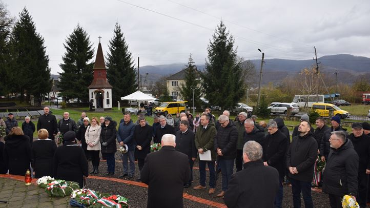 Archív felvételeinken a sztálinizmus áldozataira emlékezünk