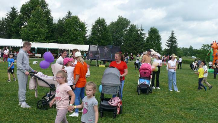Gyermeknap a kárpátaljai nagycsaládosoknál - Vidám, tartalmas együttlét. Fotó: Kárpátinfo/Kovács Elemér