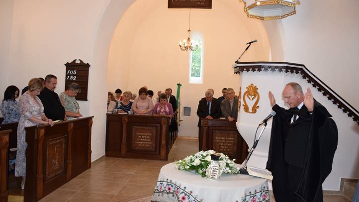 Hálaadó istentisztelet a makkosjánosi református templomban -Krisztus: igazi menedék, oltalom, élet. Fotó: Kárpátinfo/Kovács Elemér