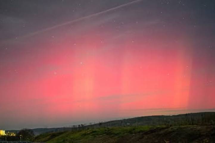 Sarki fény Komlóról! Kacs Dávid képe.