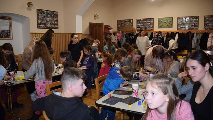 Advent a sámueleseknél - Kézműveskedés és lelki töltekezés