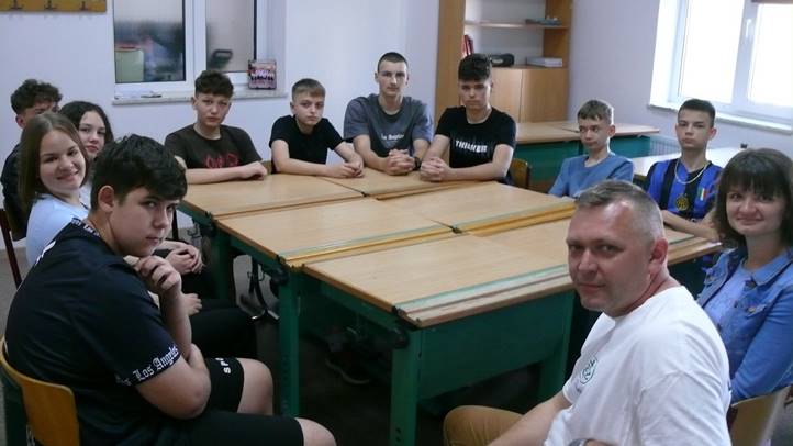 KRISZ: konfirmandus hétvége Nagydobronyban - Istenhez tartozom. Fotó: Kárpátinfó/ Kovács Erzsébet
