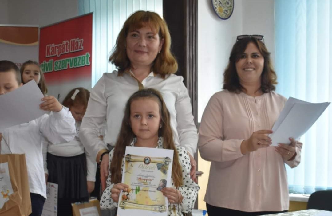 A XI. Szalai Borbála szavalóversenyen -  Mesevarázs Sárosorosziban