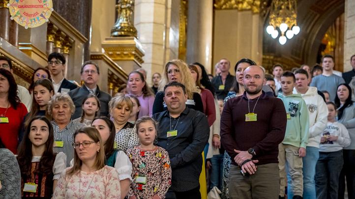 Kárpát-medencei családi nap az Országházban kárpátaljai résztvevőkkel - A családokban rejlik a nemzet jövője