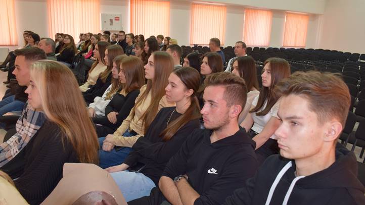 Karriernap a Felsőfokú Szakképzési Intézetben - Valósítsd meg álmaidat! Fotó: Kárpátinfó/ Kovács Elemér