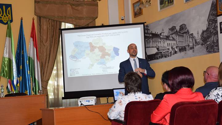 Planning4U – projektindító találkozó Beregszászban - A békés építkezésre készülve. Fotó: Kárpátinfó/ Kovács Erzsébet