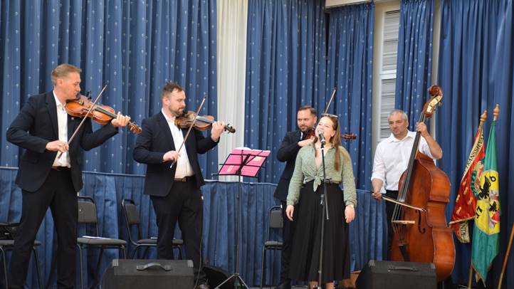 „Szól a fülemüle” népzenei és néptánc tehetségkutató, tizenegyedszer - „Járjad, lábam…” Fotó: Kárpátinfó/  Kovács Elemér