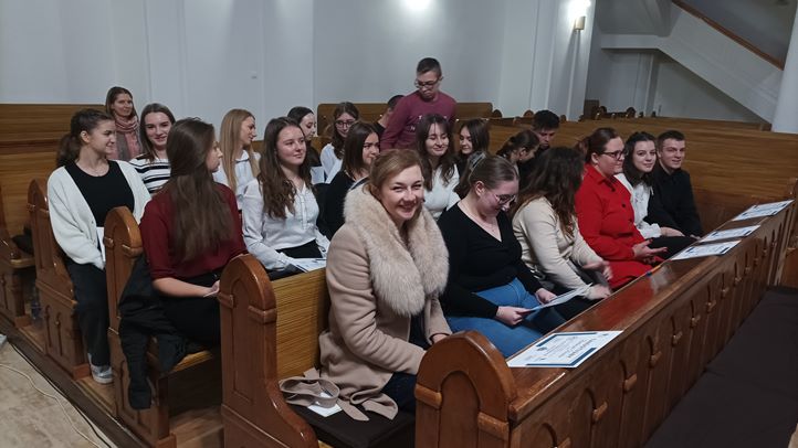 Ifivezetők képzése Beregszászon - „Szolgáljatok az Úrnak örömmel”. Fotó: Kárpátinfó/ Kovács Erzsébet