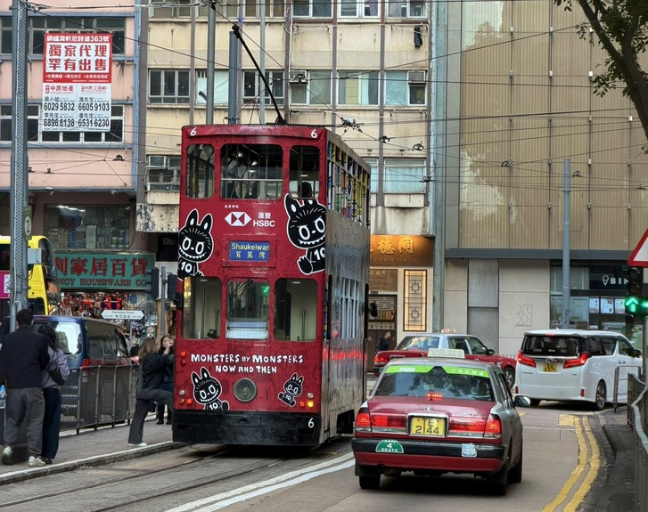 Hongkong egyik nevezetessége az emeletes villamos Fotó: Odze György