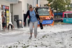 Mintha hó lepte volna el az utcákat: óriási jégeső zúdult a németországi Reutlingenre. Fotó: Facebook