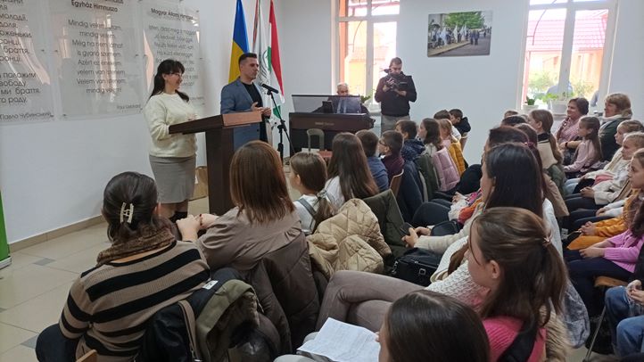 Egyházkerületi ének- és szavalóverseny Nagydobronyban - Földi utam nem magamban járom…Fotó: Kárpátinfó/ Kovács Erzsébet