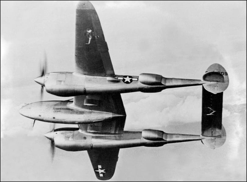 Lightning P-38-as vadászgép, amely azonos típusú azzal a típussal, amelyet Antoine de Saint-Exupéry francia író-pilóta vezetett amikor eltűnt AFP / STF