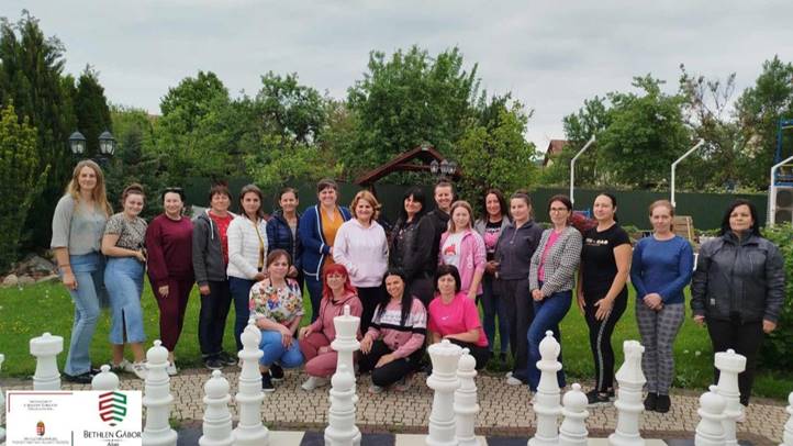 KMNE: Édesanyák vacsorája Nagyszőlősön