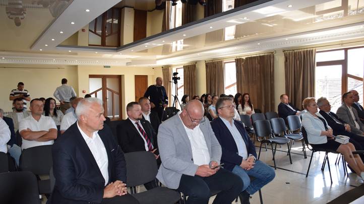 Partnerség határok nélkül: Projektindító Nagydobronyban - Együttműködés a jobb felkészültség és a határokon átnyúló katasztrófamegelőzés érdekében. Fotó: Kárpátinfó/ Kovács Erzsébet