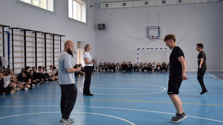 Egészség- és sportnap a beregszászi Felsőfokú Szakképzési Intézetben - Ép testben, ép lélek. Fotó: Kárpátinfó/ Kovács Erzsébet