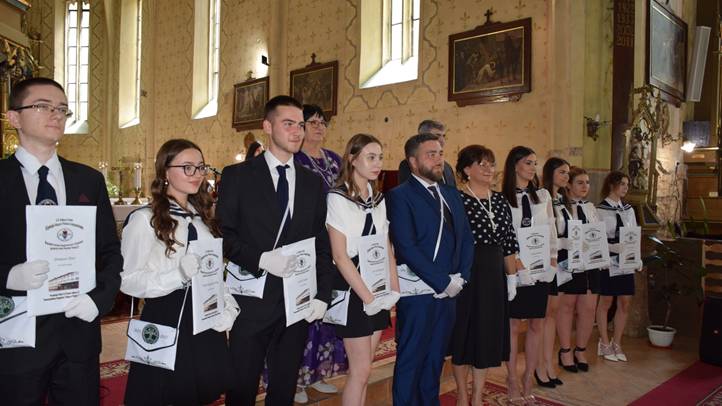 Diplomaátadó ünnepség a Felsőfokú Szakképzési Intézetben - Higgyünk álmaink szépségében. Fotó: Kárpátinfó/ Kovács Elemér