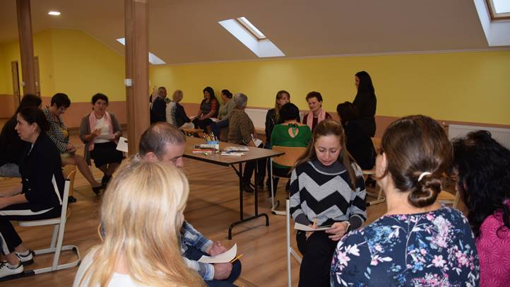 Családi délután a rózsahölgyek szervezésében - Híd a generációk között. Fotó: Kárpátinfó/ Kovács Erzsébet