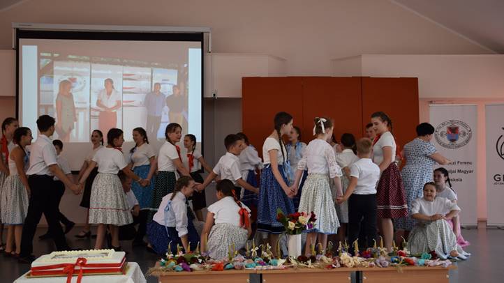 Tizenötéves a Bereg-vidéki Népzenei és Néptánctábor - Megtartó hagyományok, gyökerek. Fotó: Kárpátinfó/ Kovács Erzsébet
