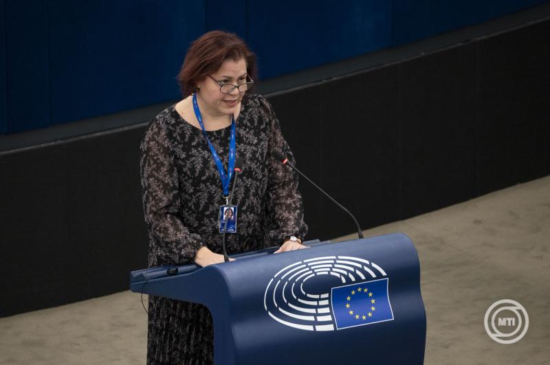 Strasbourg, 2024. december 17. Vicsek Annamária, a Fidesz EP-képviselője felszólal az Európai Parlament plenáris ülésén Strasbourgban 2024. december 17-én. MTI/Bodnár Boglárka