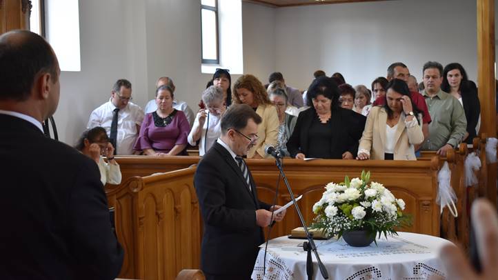 Ballagás a Péterfalvai Református Líceumban - „Emlékezz vissza az egész útra, amelyen vezetett Istened!”  