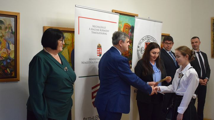 Lezárultak az angol, magyar, ukrán nyelvtanfolyamok a Rákóczi-főiskolán