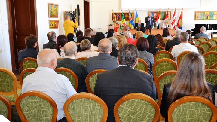 Közgyűlést tartott a KMKSZ  Beregszászi Középszintű Szervezete - „Legyen béke már! Legyen vége már!”