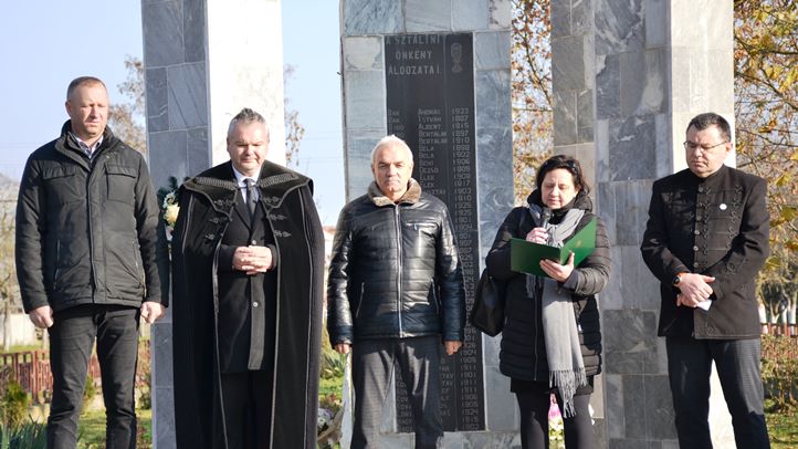 A mártírokra emlékeztek Badalóban - Isten legyen a mi sziklavárunk!