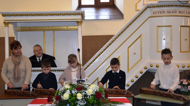 Petőfi Sándor 202. születésnapján - A legnagyobb magyar költőre emlékeztek Badalóban. Fotó: Sárközi Karola