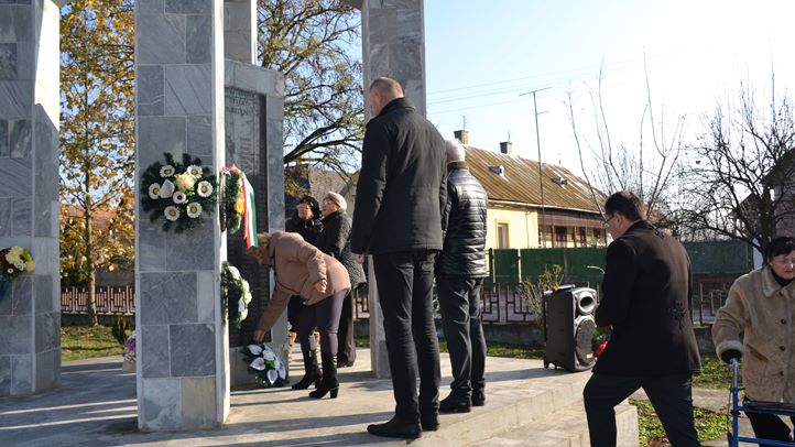 A mártírokra emlékeztek Badalóban - Isten legyen a mi sziklavárunk!