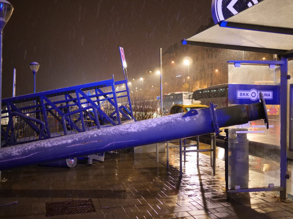 Hajóbaleset a Margit hídnál. Fotó: MTI/Mihádák Zoltán