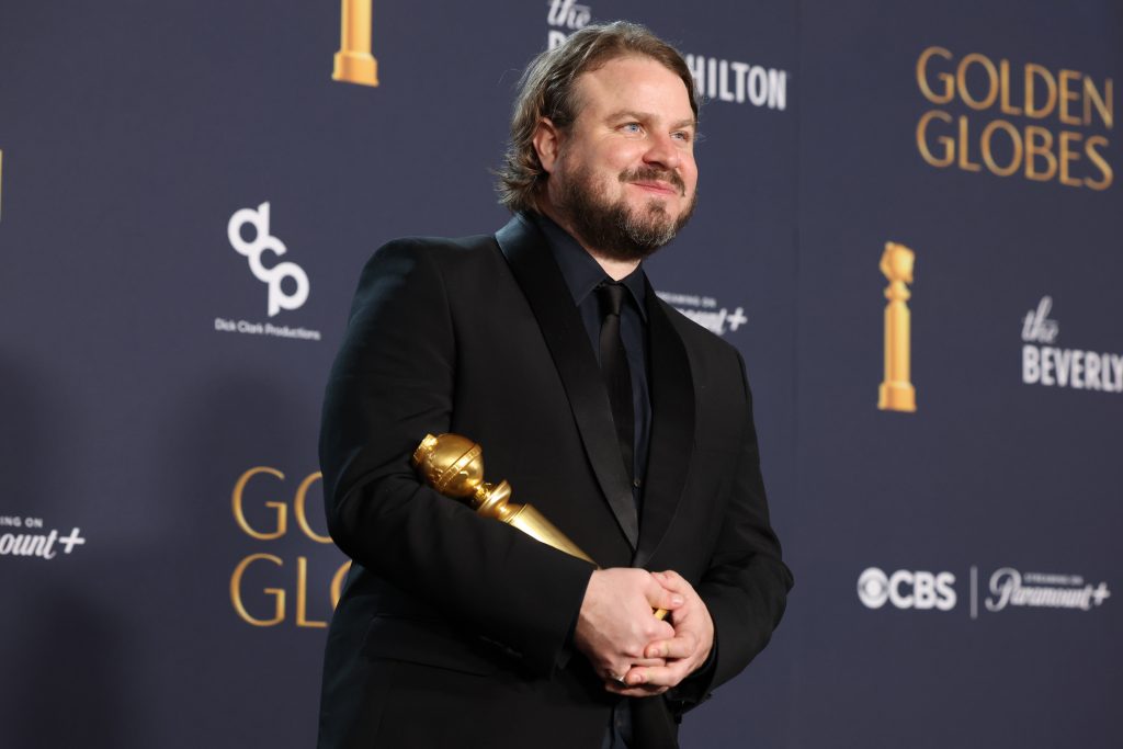 Brady Corbet, winner of Best Director – Motion Picture for „The Brutalist” (Fotó: Kevin Mazur/Getty Images)