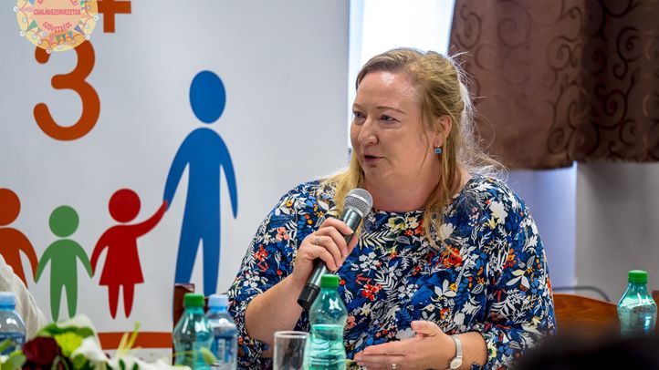 Hideghéthy Andrea a felvidéki Szövetség a Közös Célokért társulás igazgatja, a Felvidék.ma hírportál kiadója.