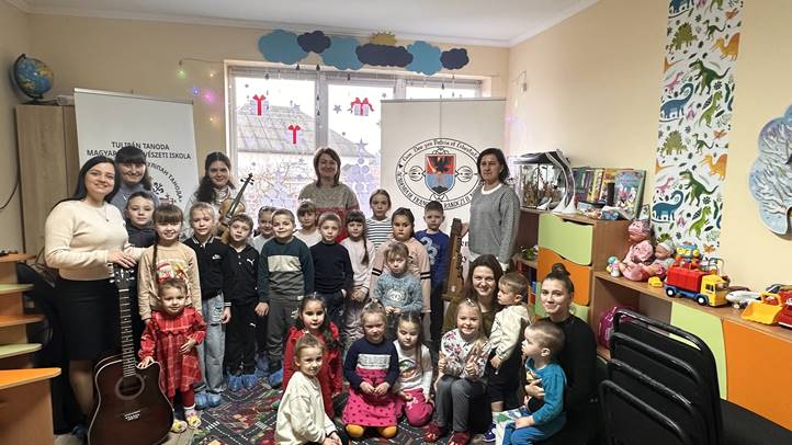 Több mint 10 szórványtelepülésen adott adventi koncertet a Tulipán Tanoda – Magyar Népművészeti Iskola