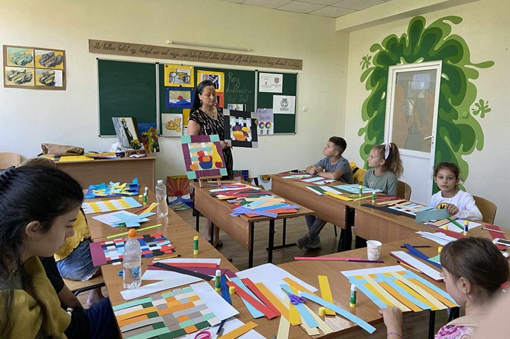 Kiállítással zárult a XIII. Jankovics Mária Alkotótábor Beregszászban. Fotó: Kovács Erzsébet