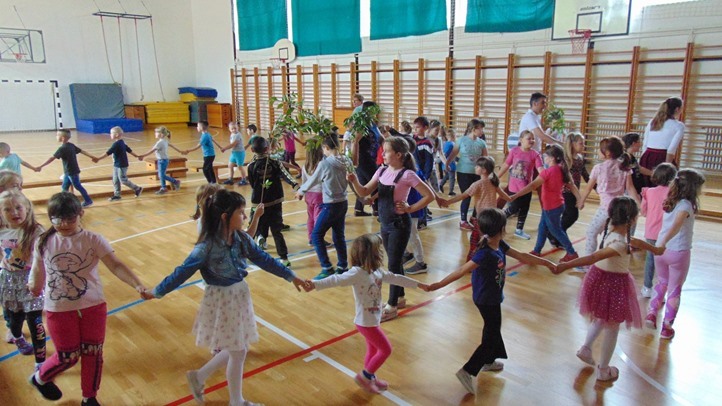 Tánccal és muzsikával a kanyargós Tisza-partján - A Gyöngyösbokréta és a Durindó Fesztivál Adán