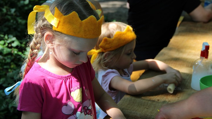 Tánccal és muzsikával a kanyargós Tisza-partján - A Gyöngyösbokréta és a Durindó Fesztivál Adán