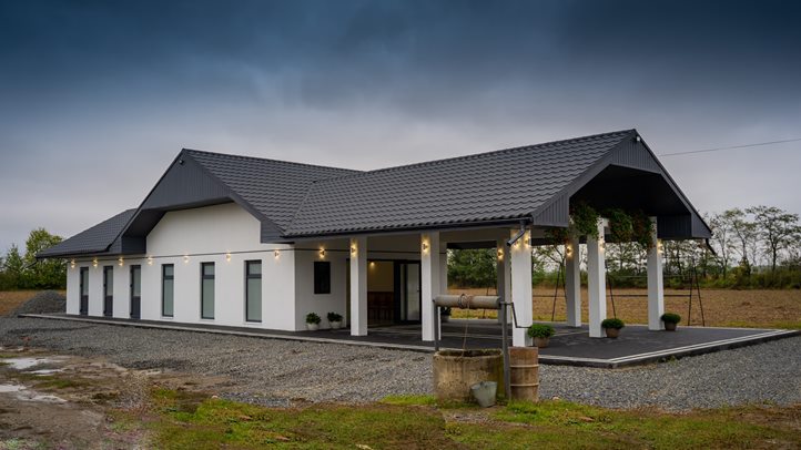 Ravatalozót adtak át Nagydobronyban - Összefogásból ismét kitűnő 