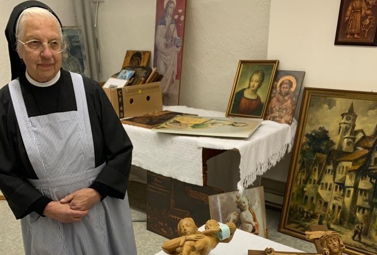 Több mint 150 kereszt talált új otthonra a Johannita Rend Magyar Tagozatának segítségével. Fotó: Johannita Rend Magyar Tagozata